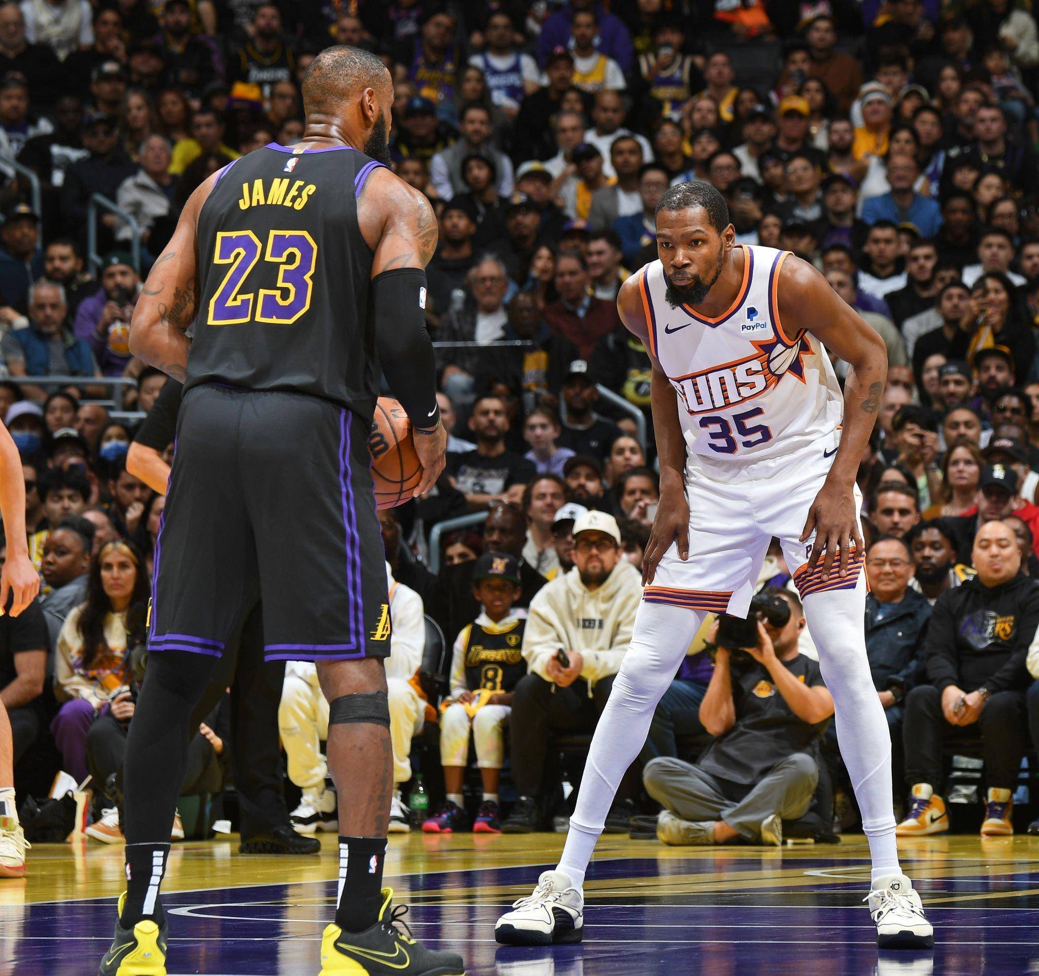 九游会-杜兰特迎来十二赛季出色发挥，澳大利亚队观众热烈欢呼！